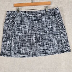 Lands End Womens XL 18 Black White Grid Print Active Skort Zipper Pocket